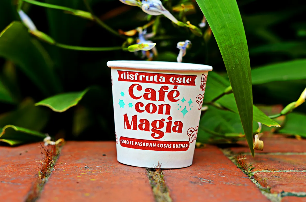 vaso de bebida caliente